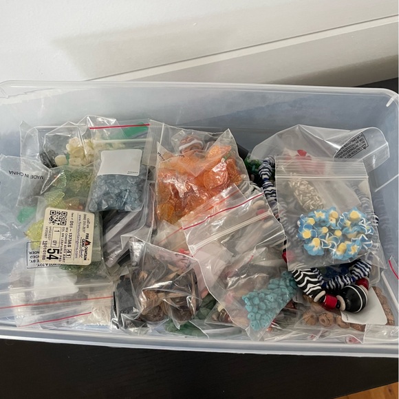 $49 SALE Assorted Beads Jewelry Making Supplies Mixed Materials Mystery Bundle 3 - Picture 4 of 7